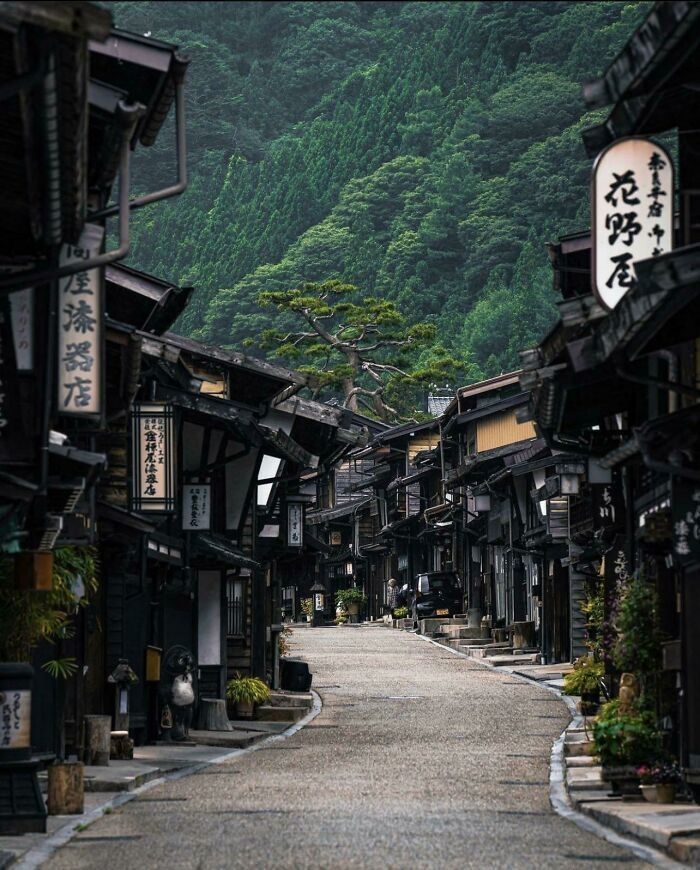 Overtourism di Jepang: Kota Alternatif Selain Tokyo & Kyoto